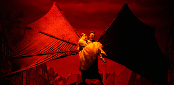 Le Ballet de Dracula, an eerie ballet performance to sink your teeth into