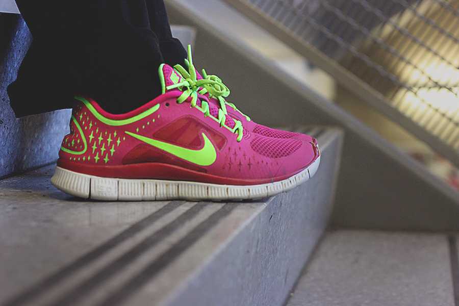 I hurried out of the kitchen, a mountain berry blast powerade in my hand. I tied the bright neon green laces on my fuchsia Nike free runs.