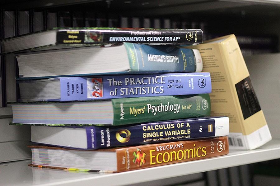AP+environmental+science%2C+U.S.+history%2C+statistics%2C+psychology%2C+calculus+and+economics+are+just+some+of+the+AP+courses+offered+to+students.