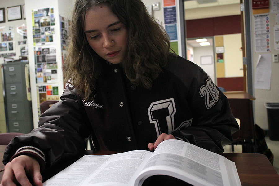 Senior Kathryn Foster studies for the HOSA state test.